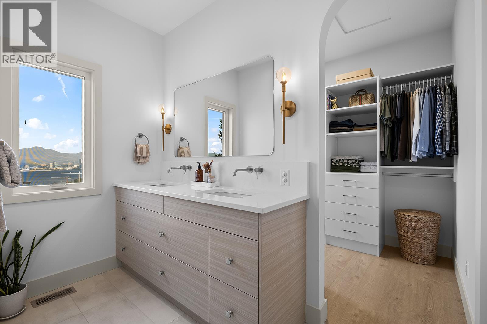 1547 McNaughton Road - 24