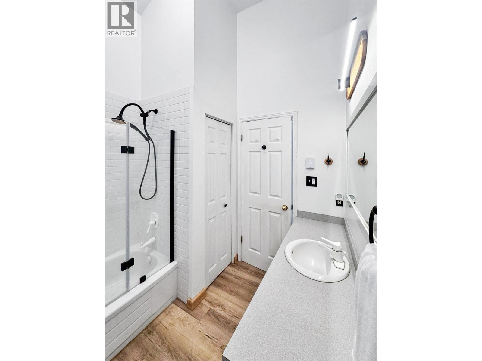 221 Prospect Drive - 13