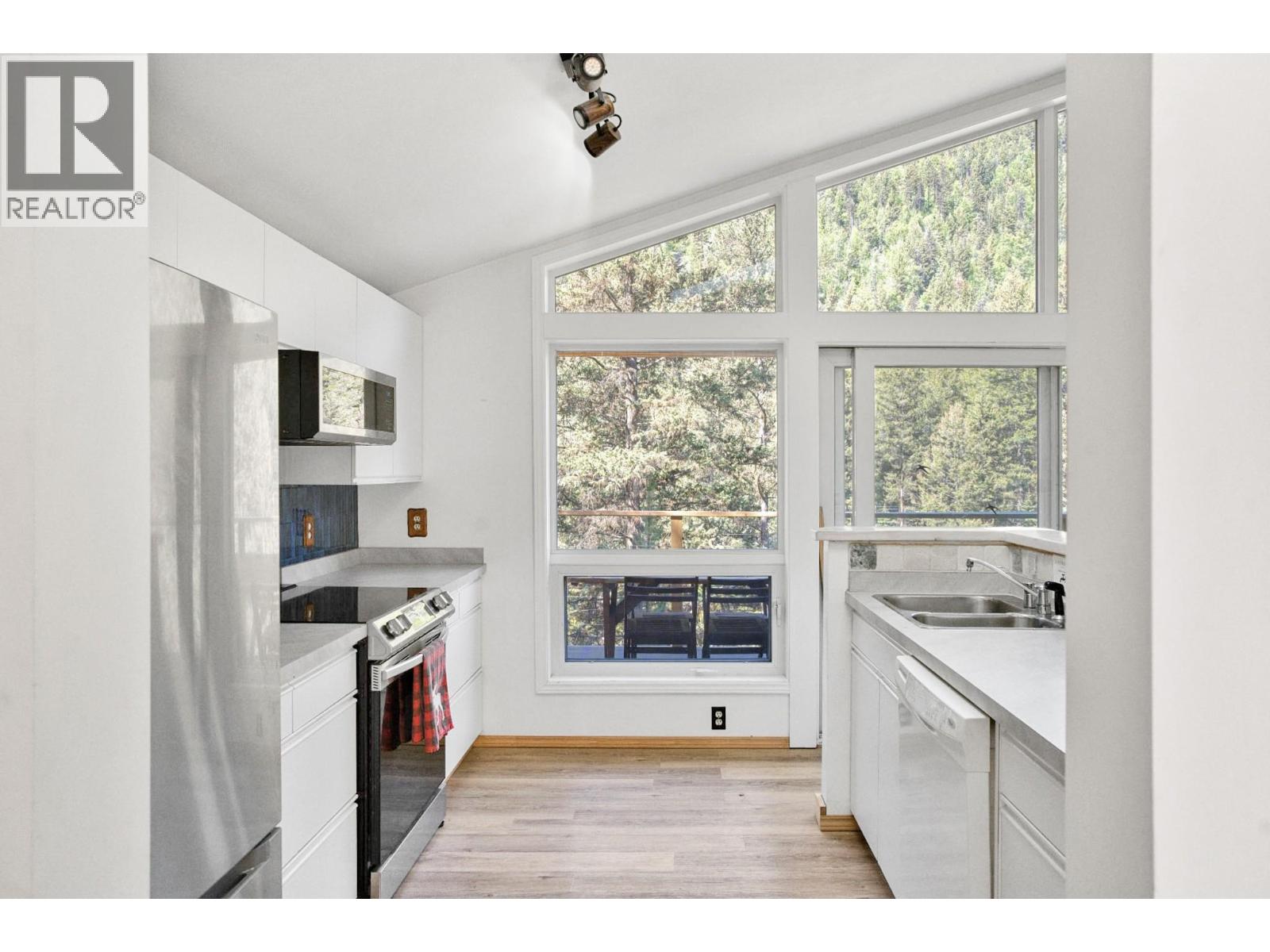 221 Prospect Drive - 21