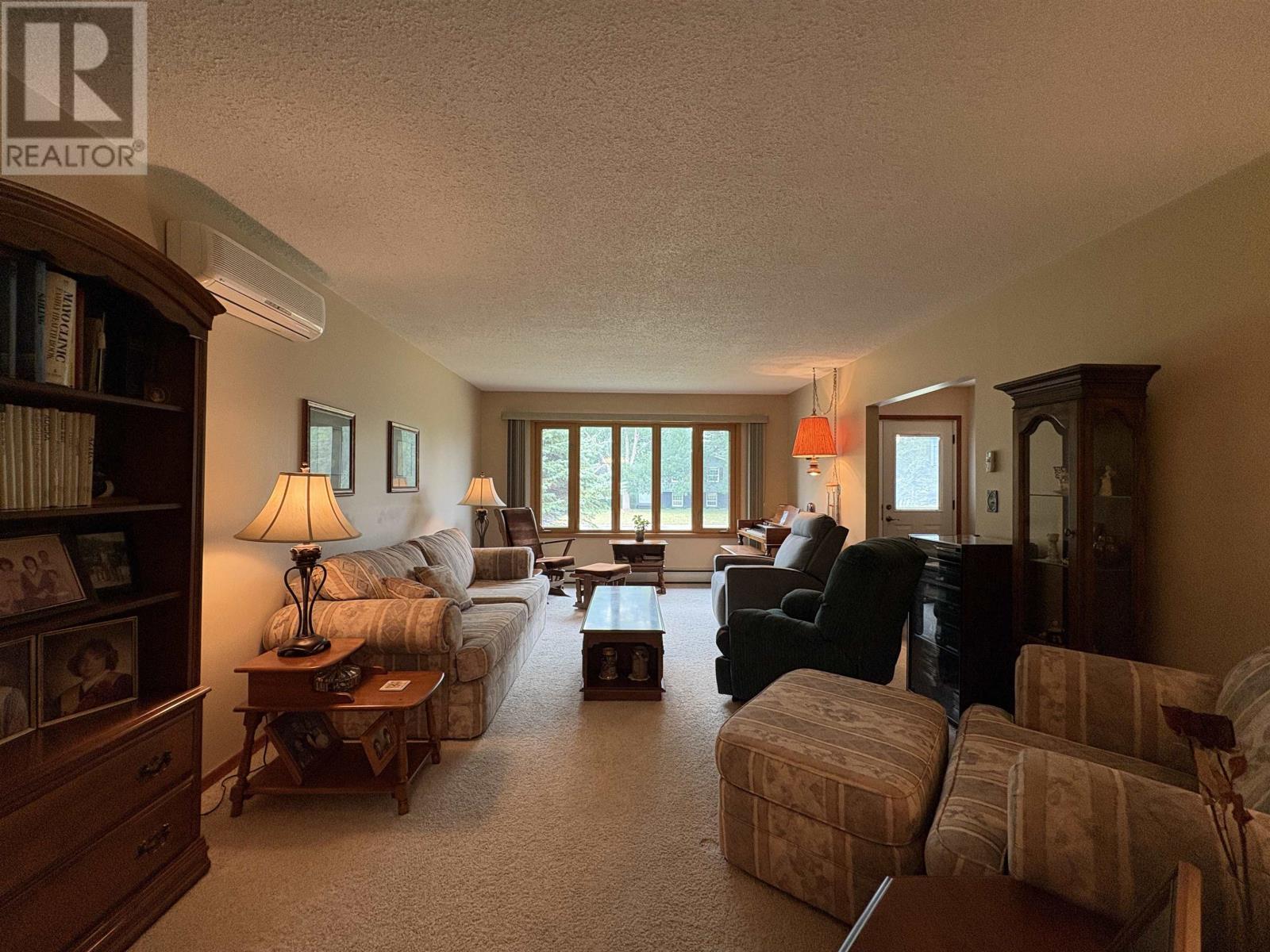 952 Russell BAY - 10