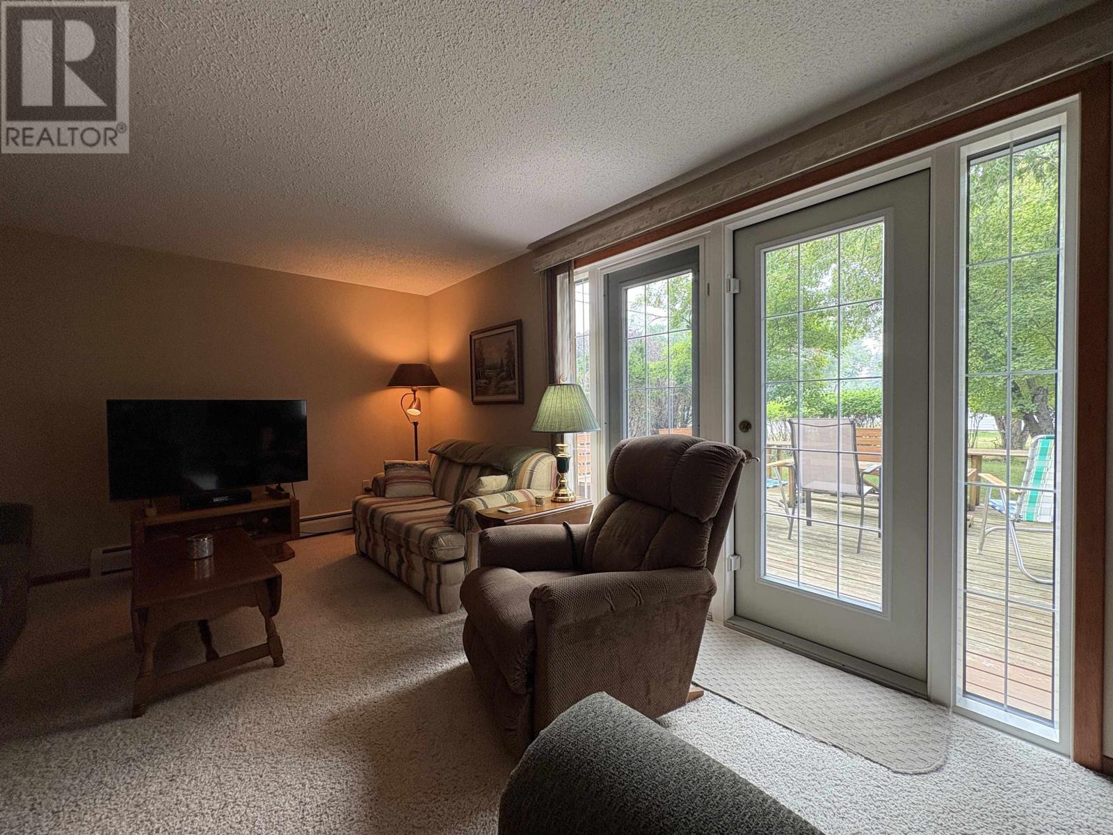 952 Russell BAY - 19