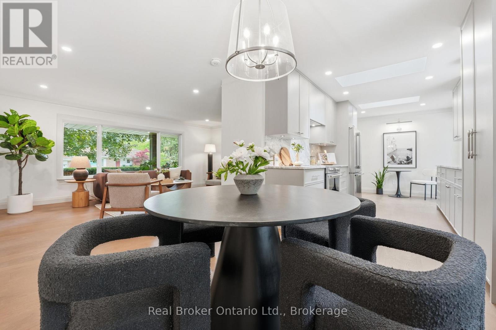 571 LEONARD COURT - 12