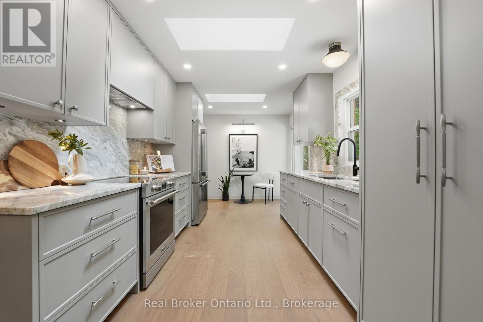 571 LEONARD COURT - 14