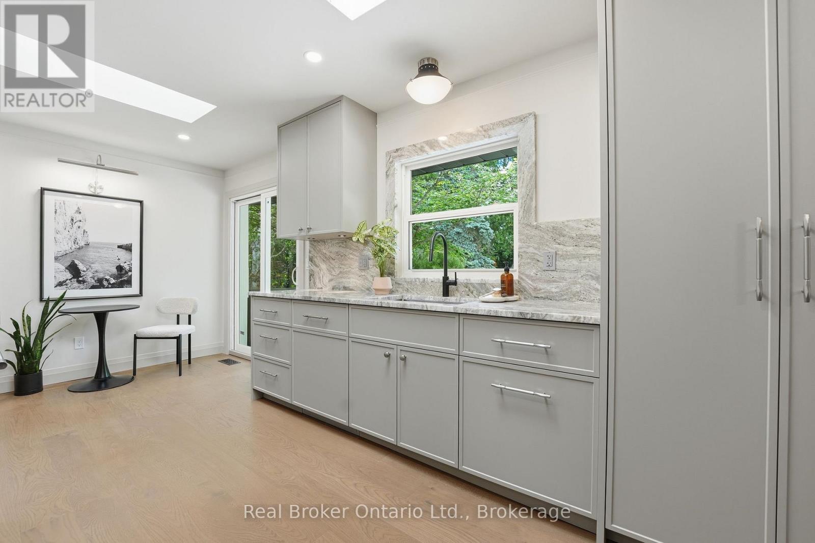 571 LEONARD COURT - 15