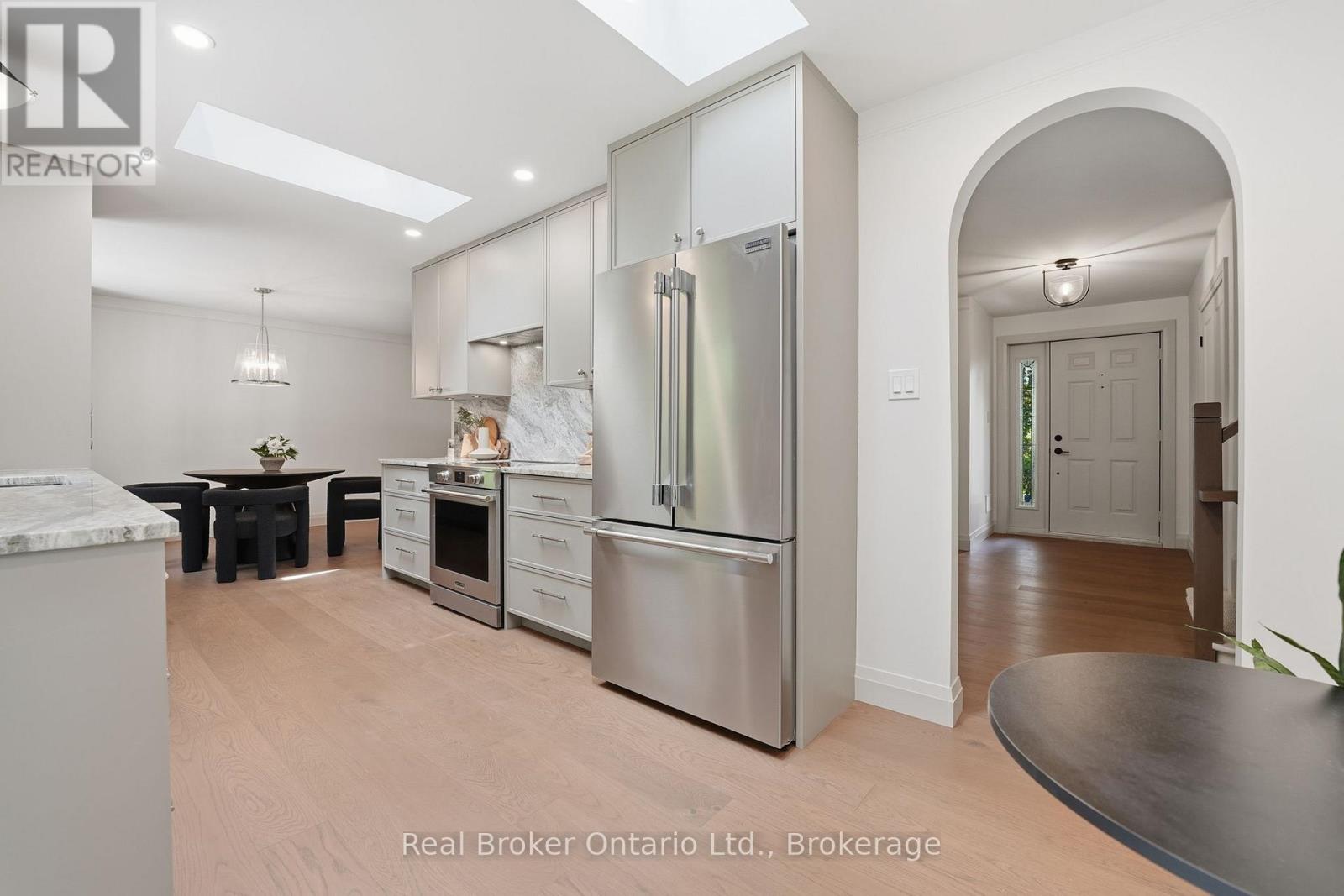 571 LEONARD COURT - 19