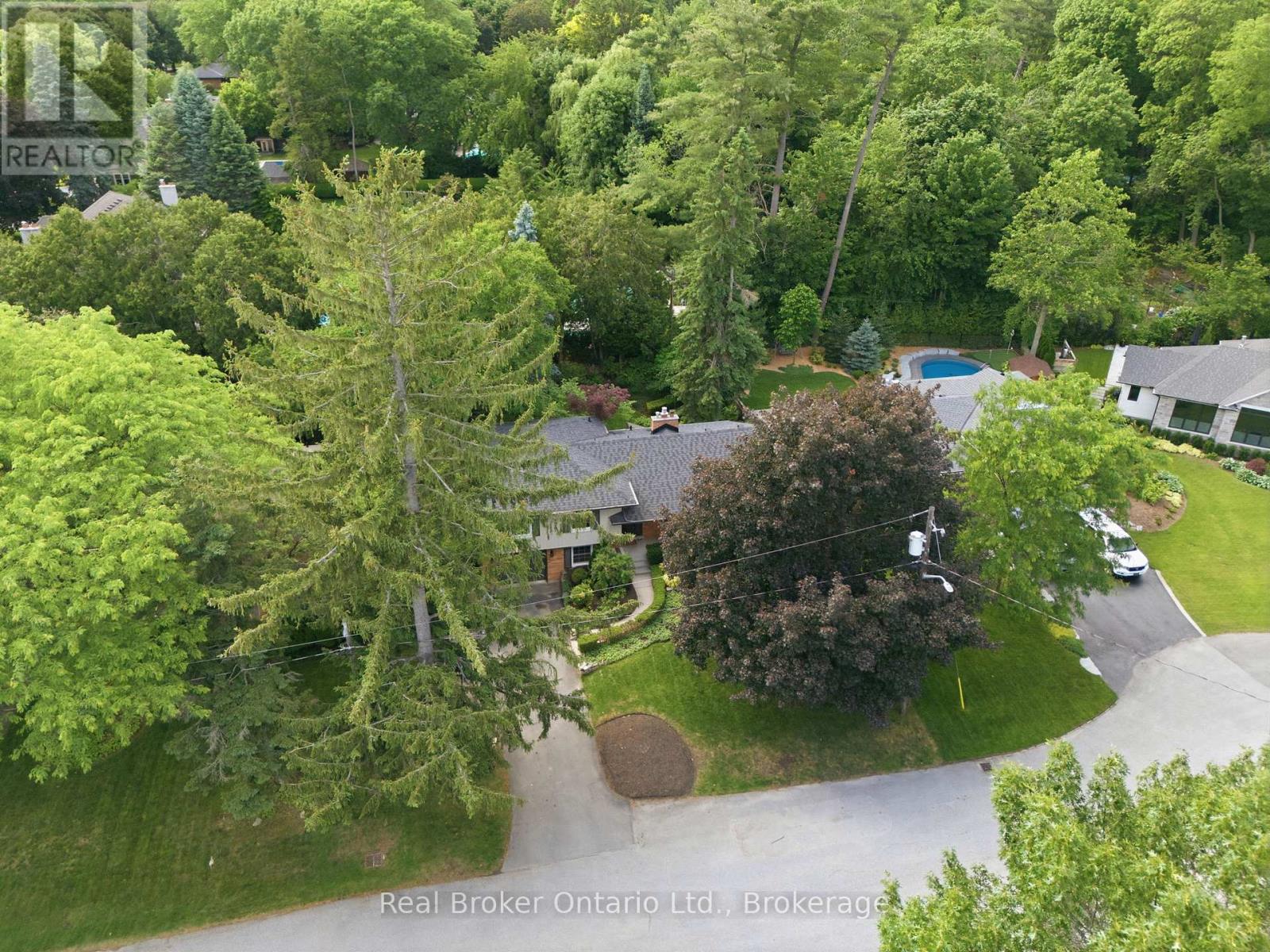 571 LEONARD COURT - 2