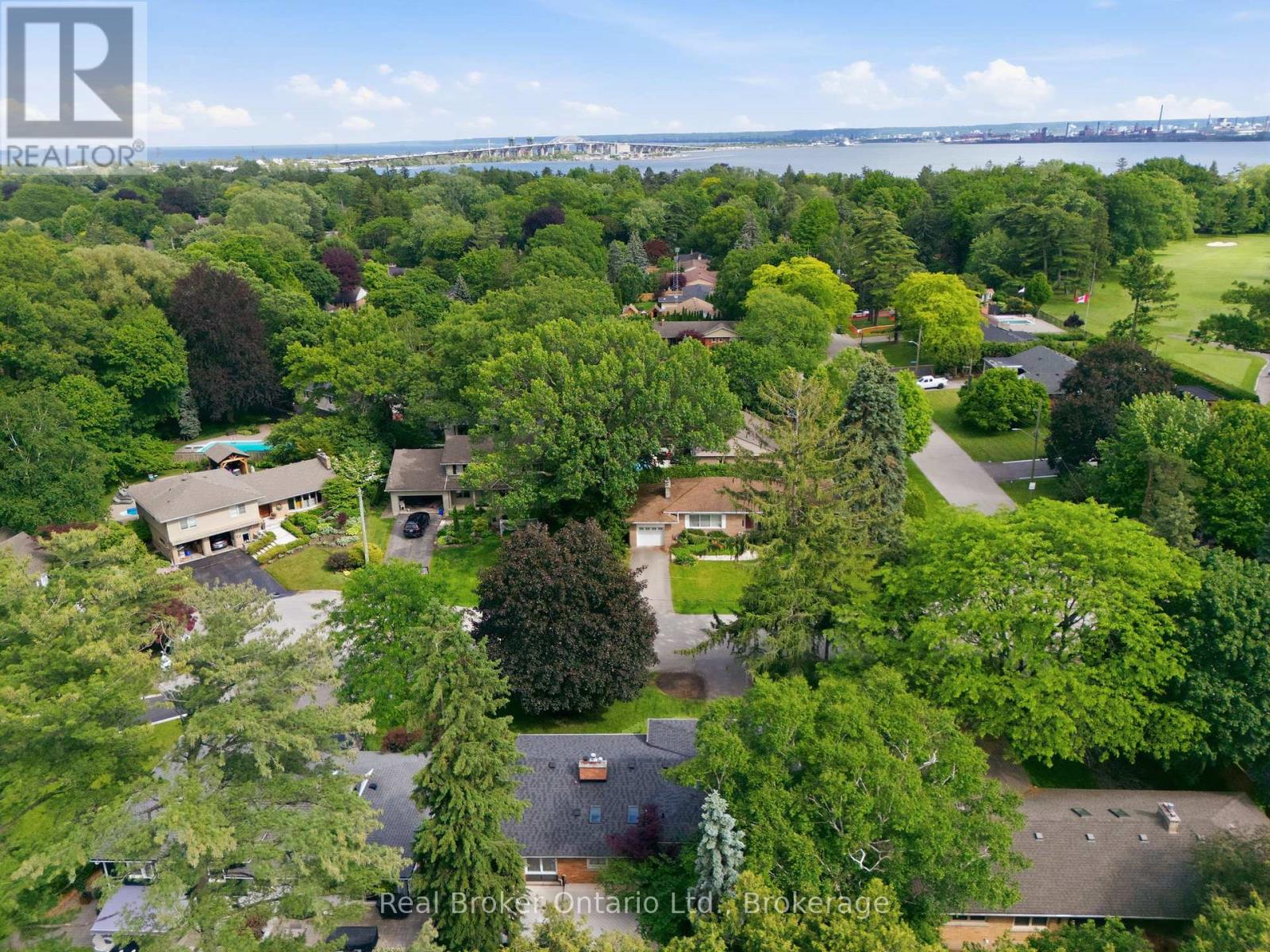 571 LEONARD COURT - 3