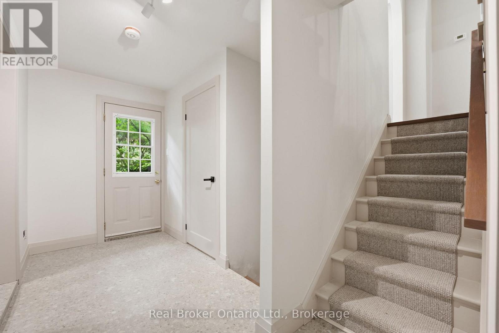 571 LEONARD COURT - 30