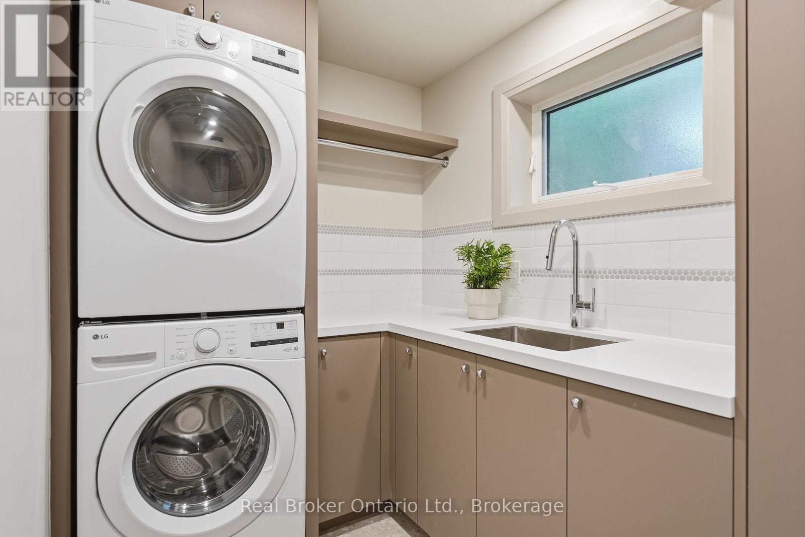 571 LEONARD COURT - 33