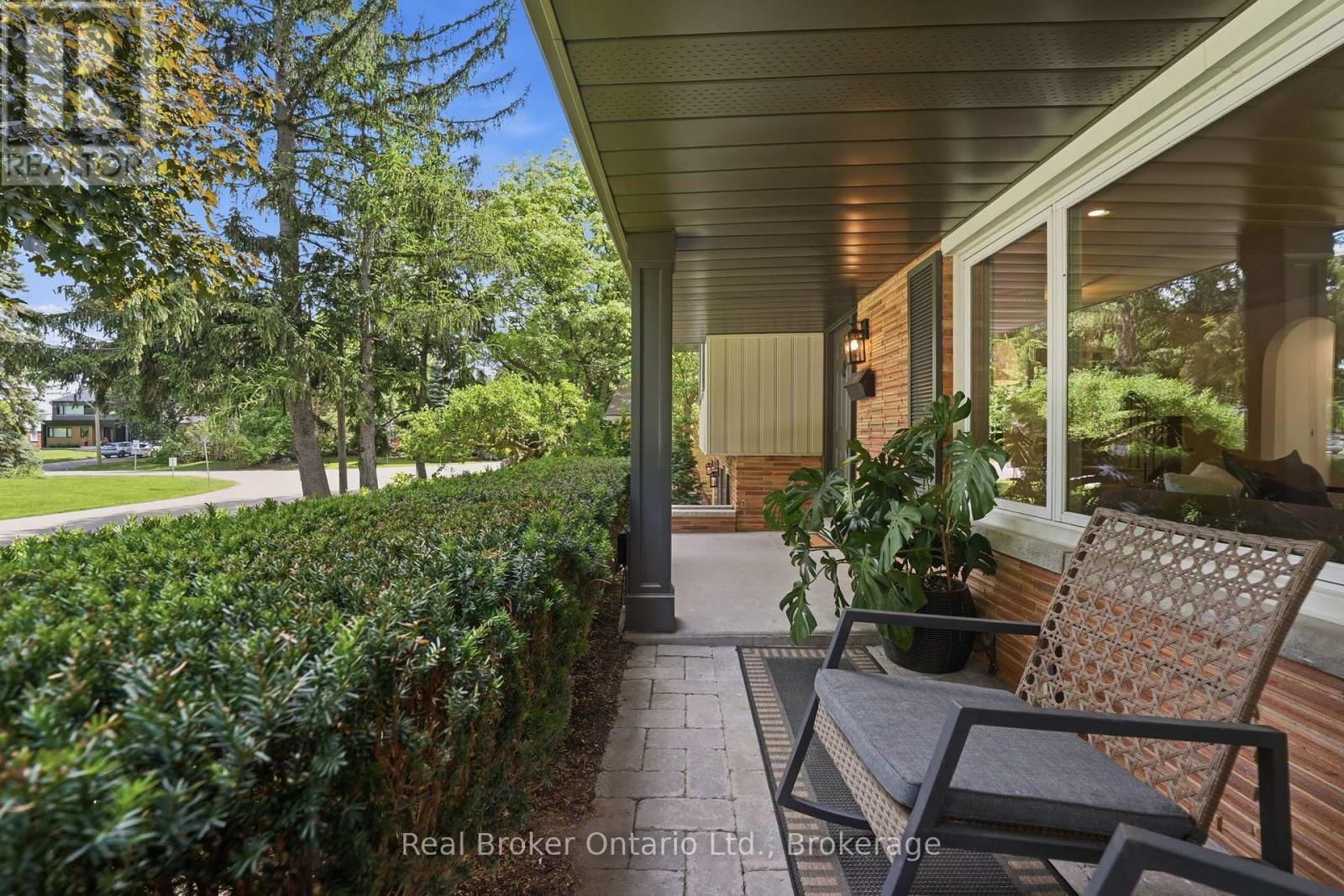 571 LEONARD COURT - 6
