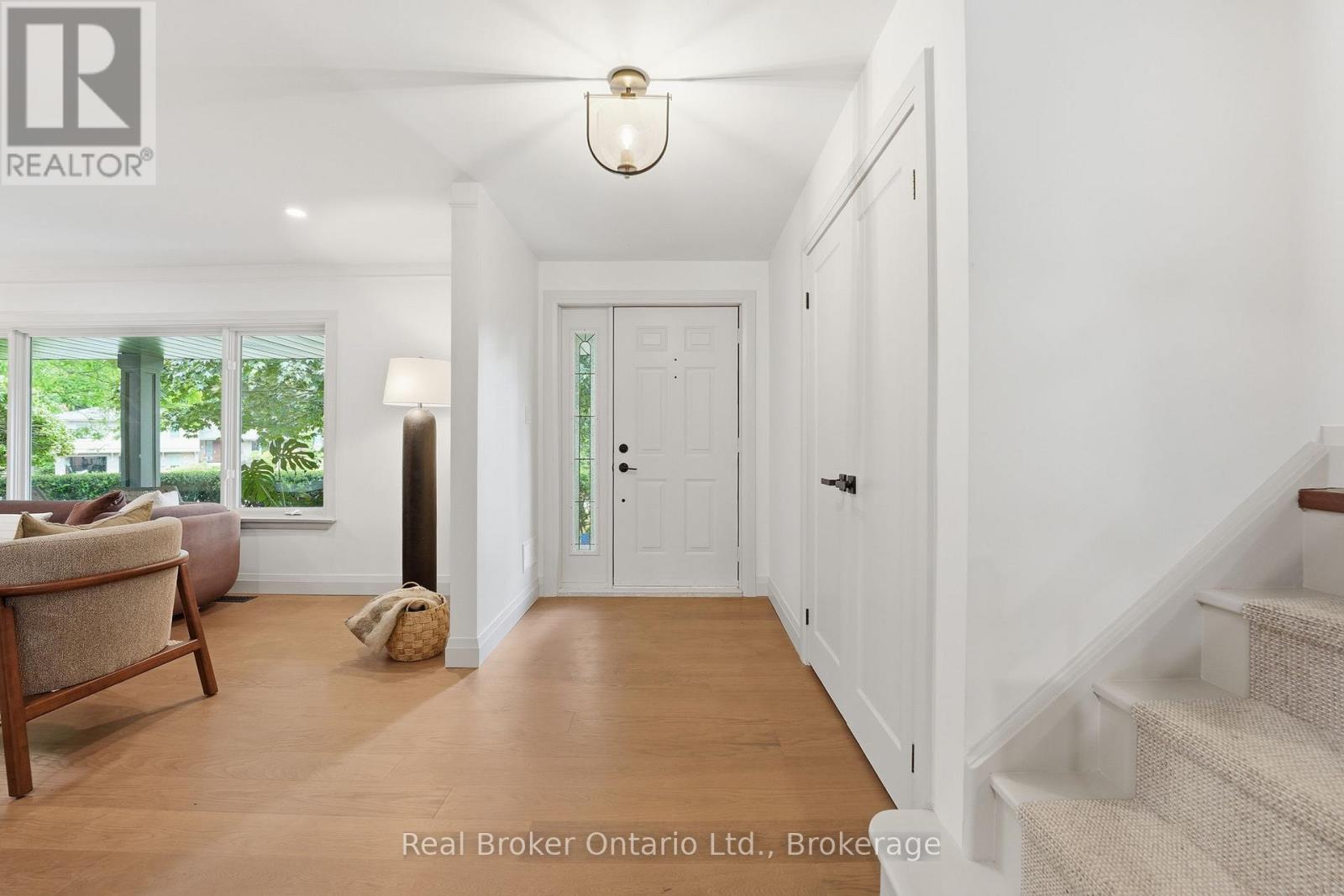 571 LEONARD COURT - 7