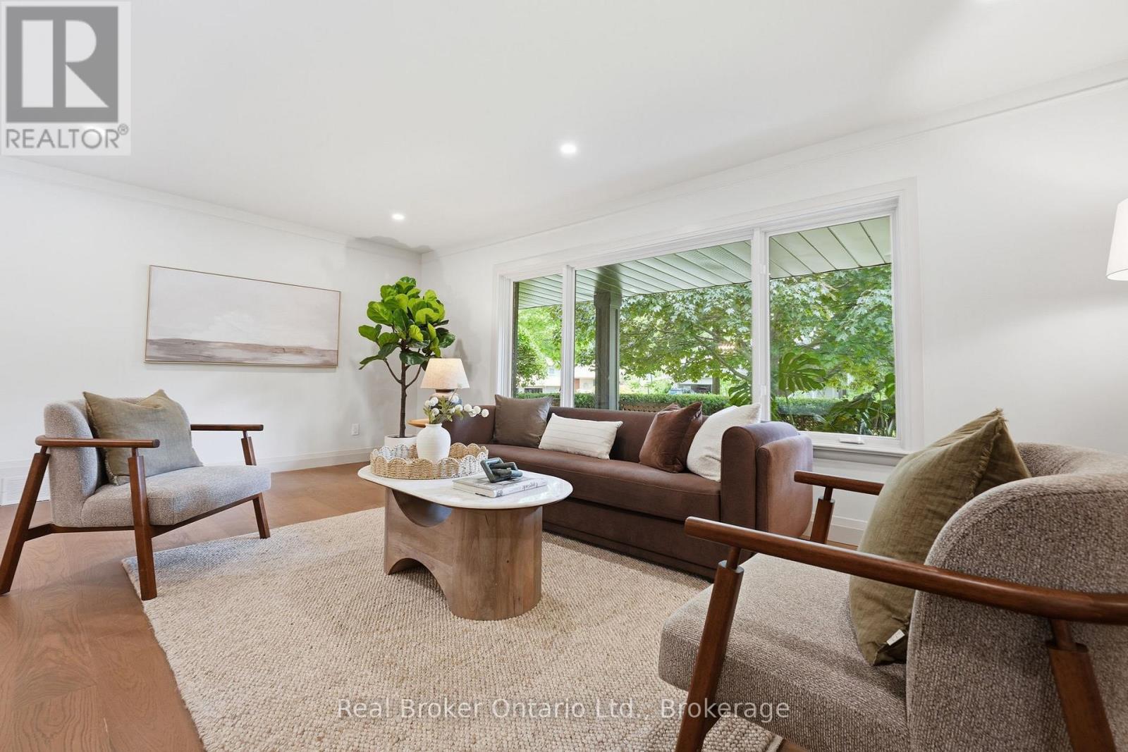 571 LEONARD COURT - 8