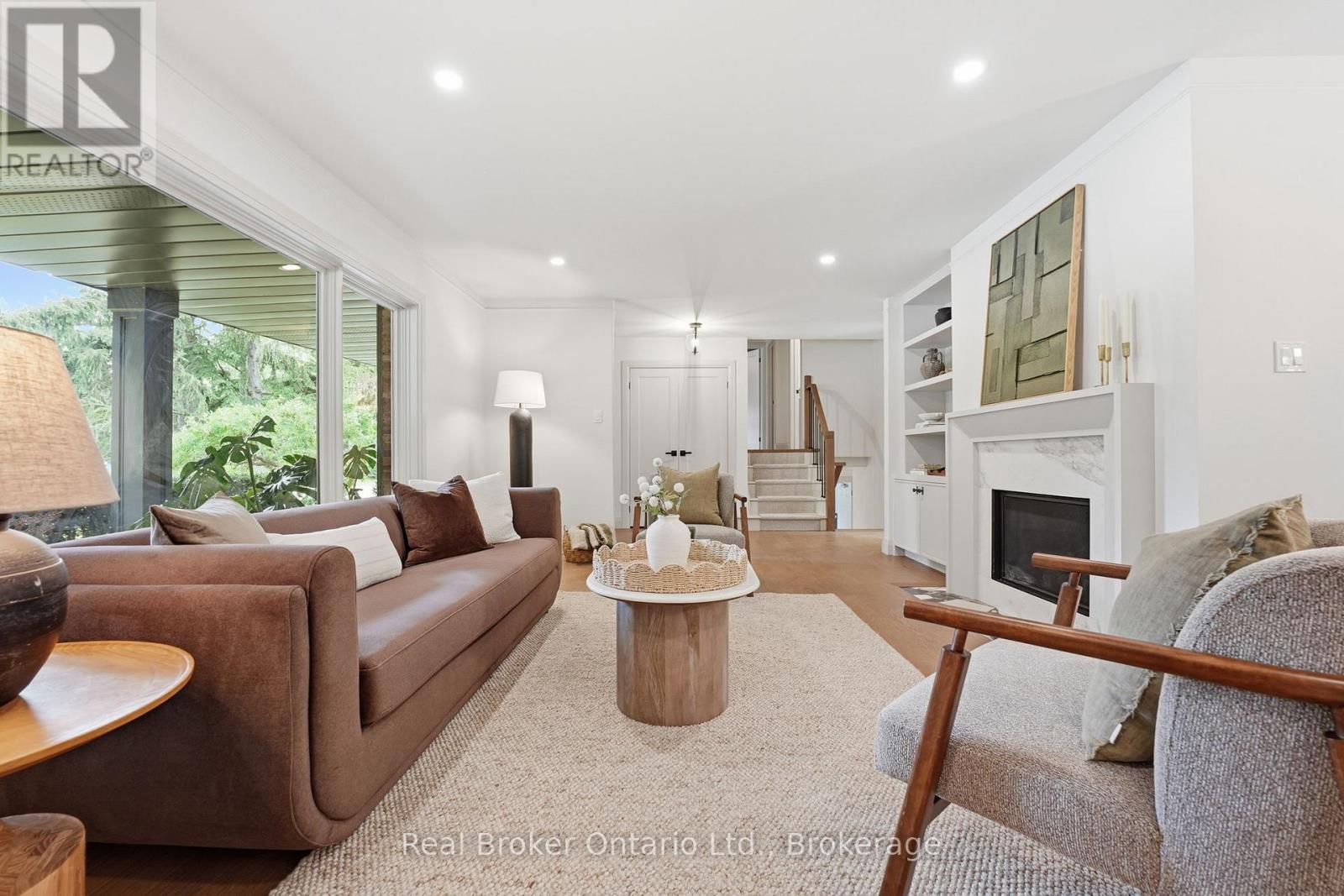 571 LEONARD COURT - 9