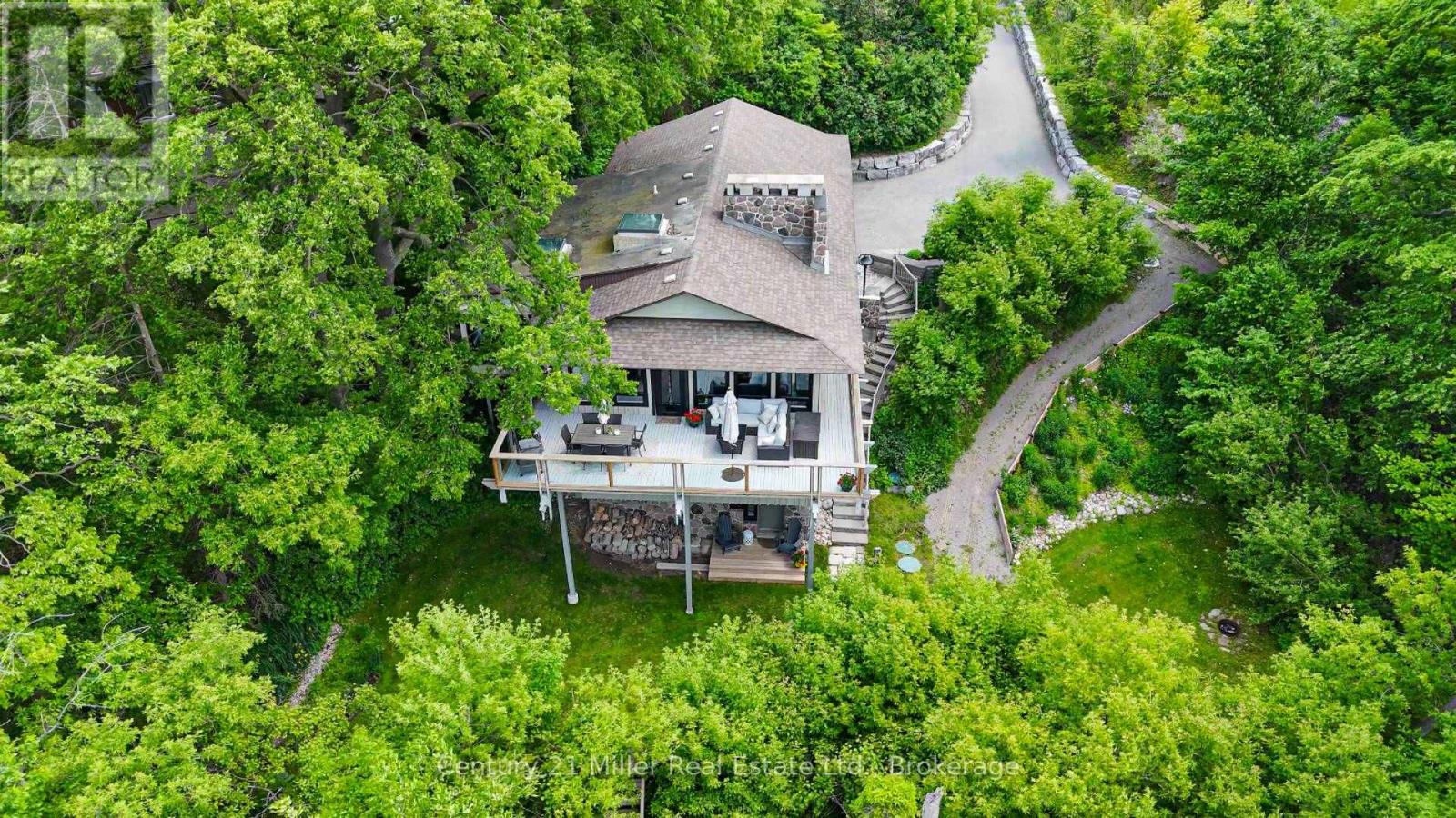 50 GREENSVIEW DRIVE - 1