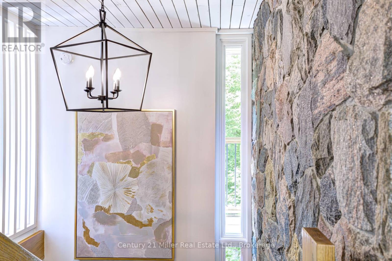 50 GREENSVIEW DRIVE - 25