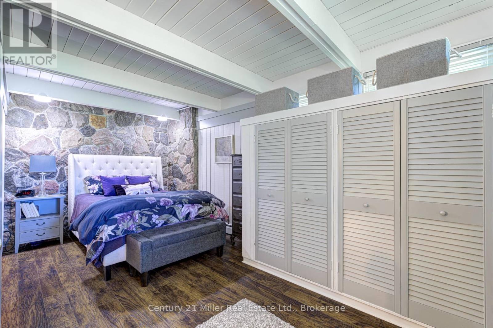 50 GREENSVIEW DRIVE - 28