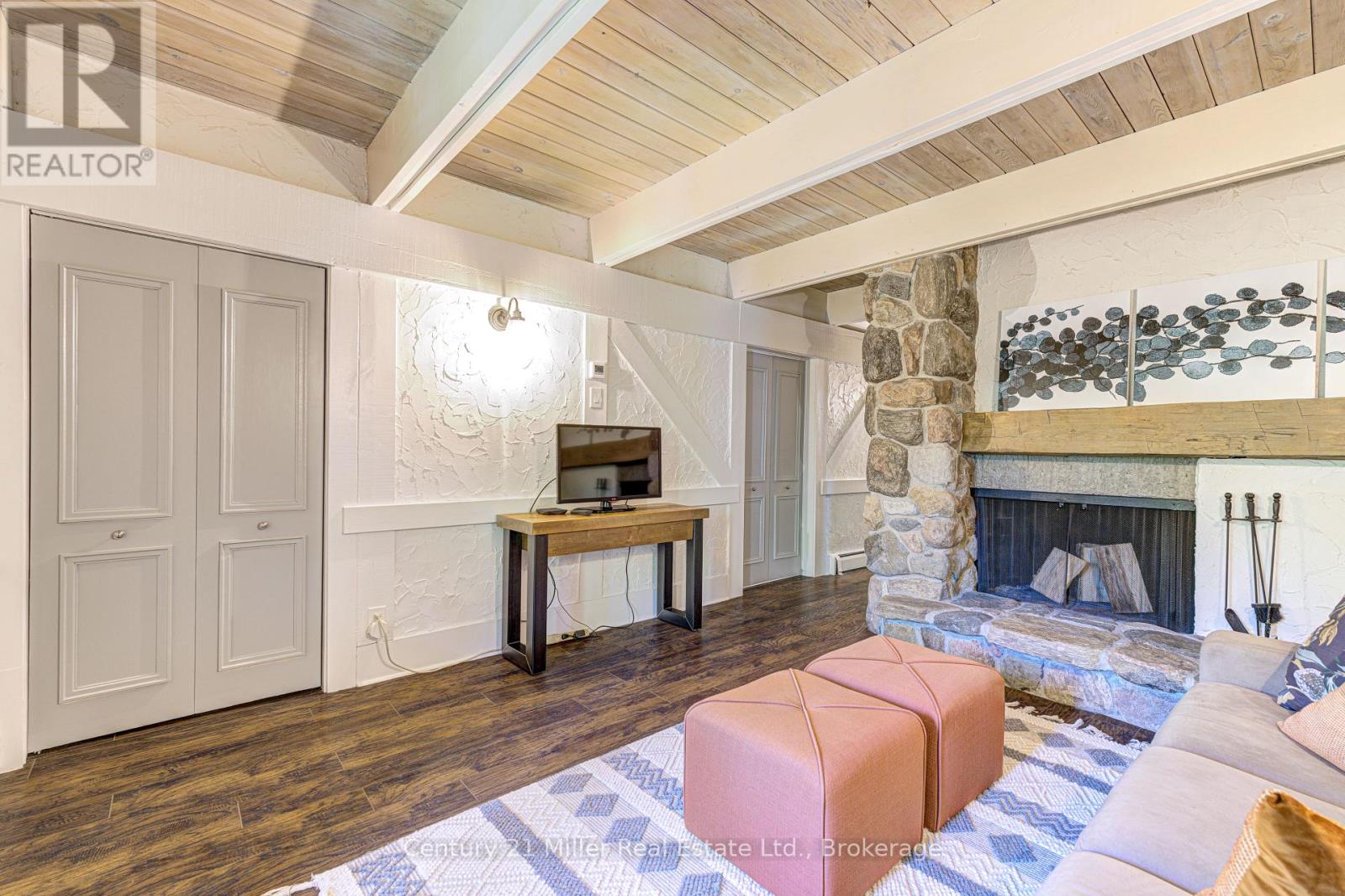50 GREENSVIEW DRIVE - 36