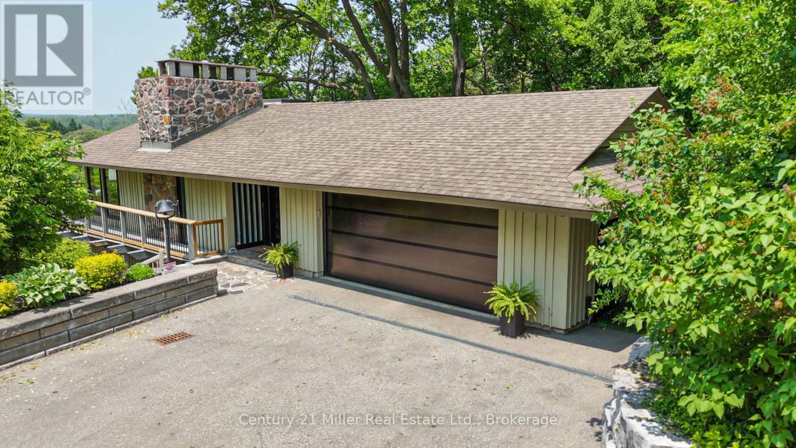 50 GREENSVIEW DRIVE - 4