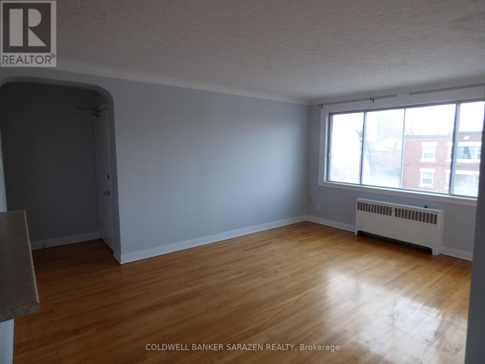 2 Bed, 1 Bath House for Rent in Ottawa – 6 – 683 IRENE CRESCENT, Ottawa – MLS# X12958902 - Image 8