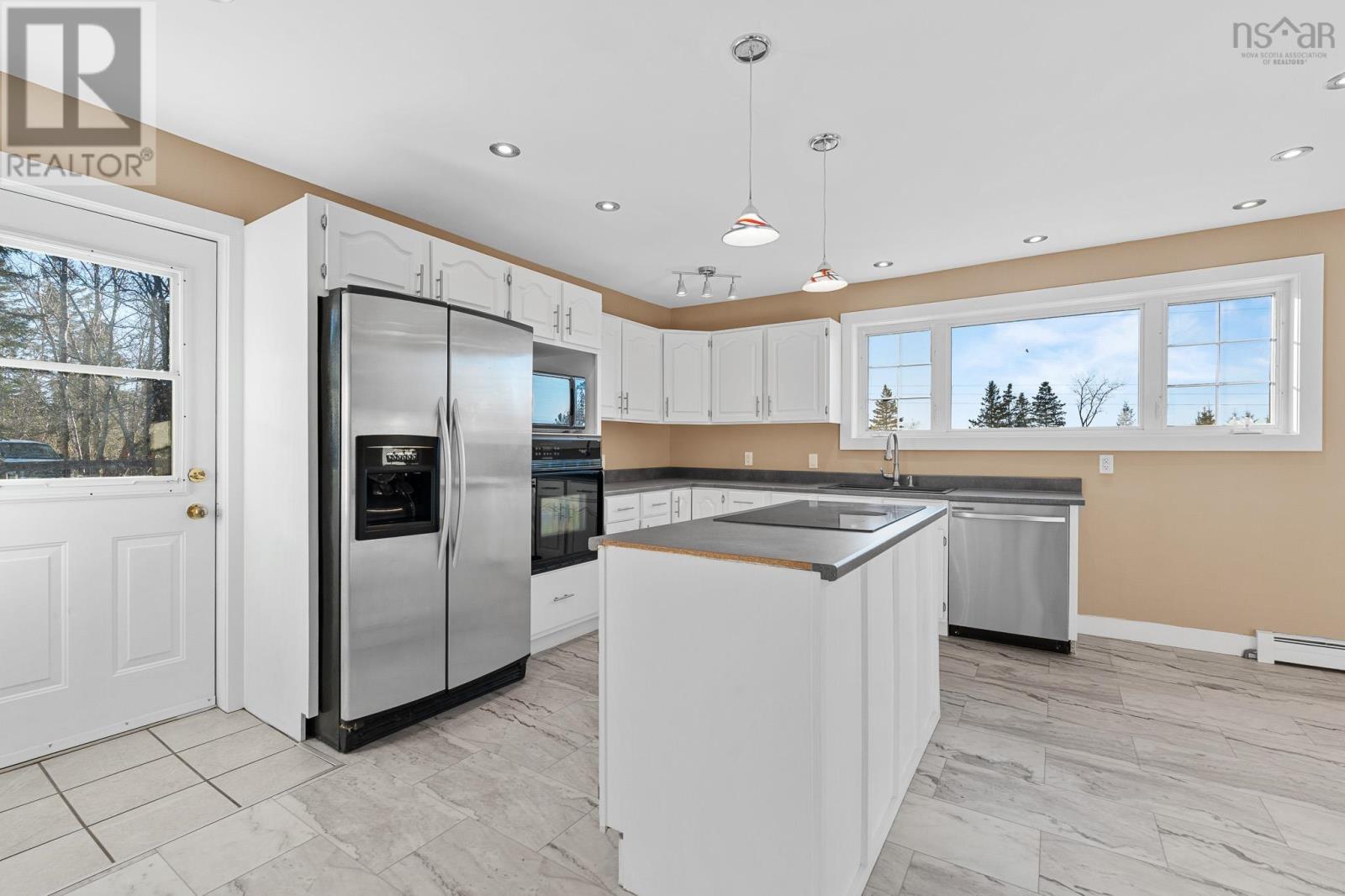 44 Lahey Drive - 15