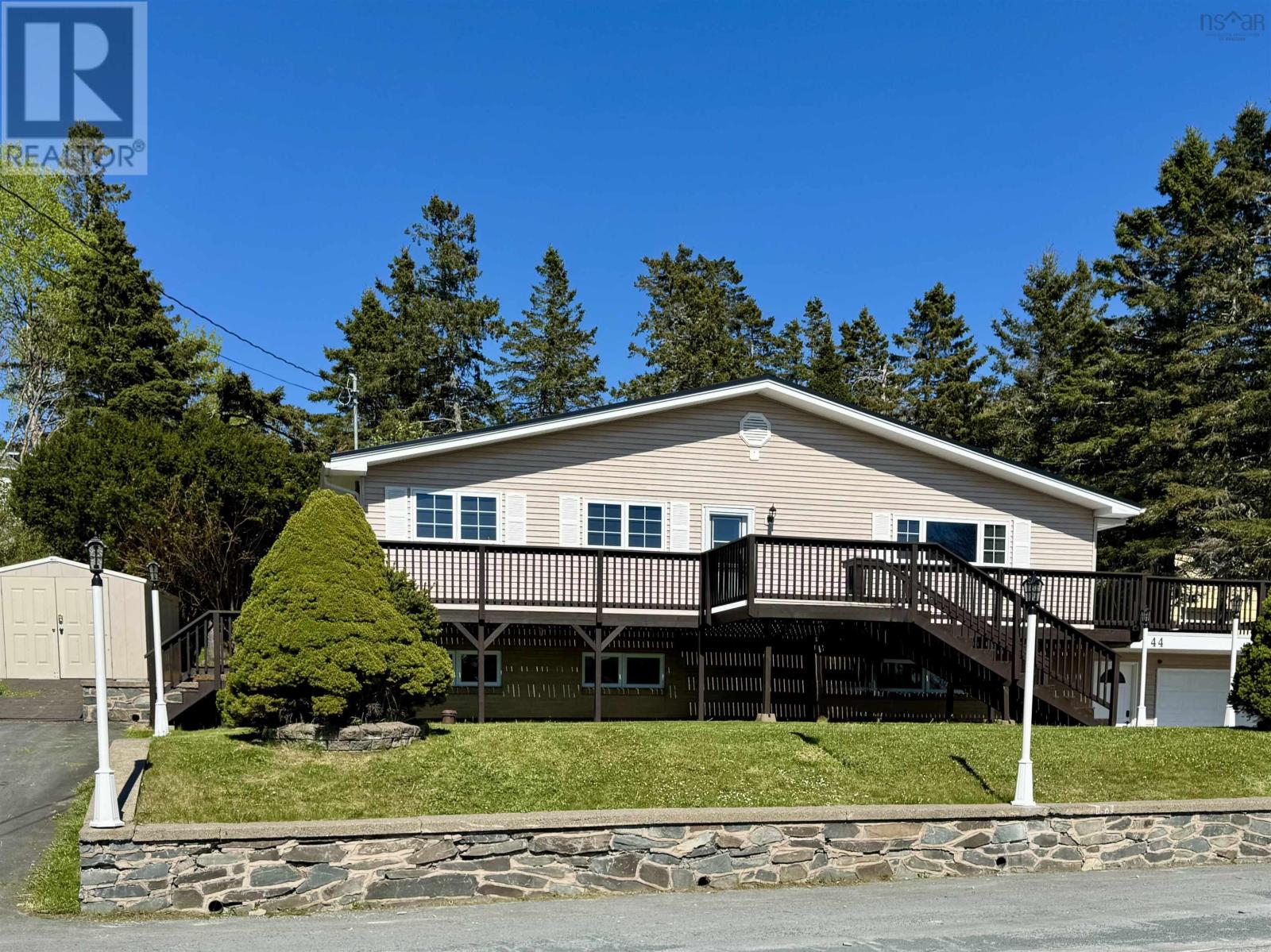 44 Lahey Drive - 10