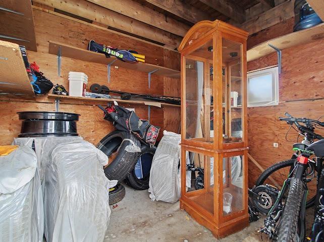 Photo 33