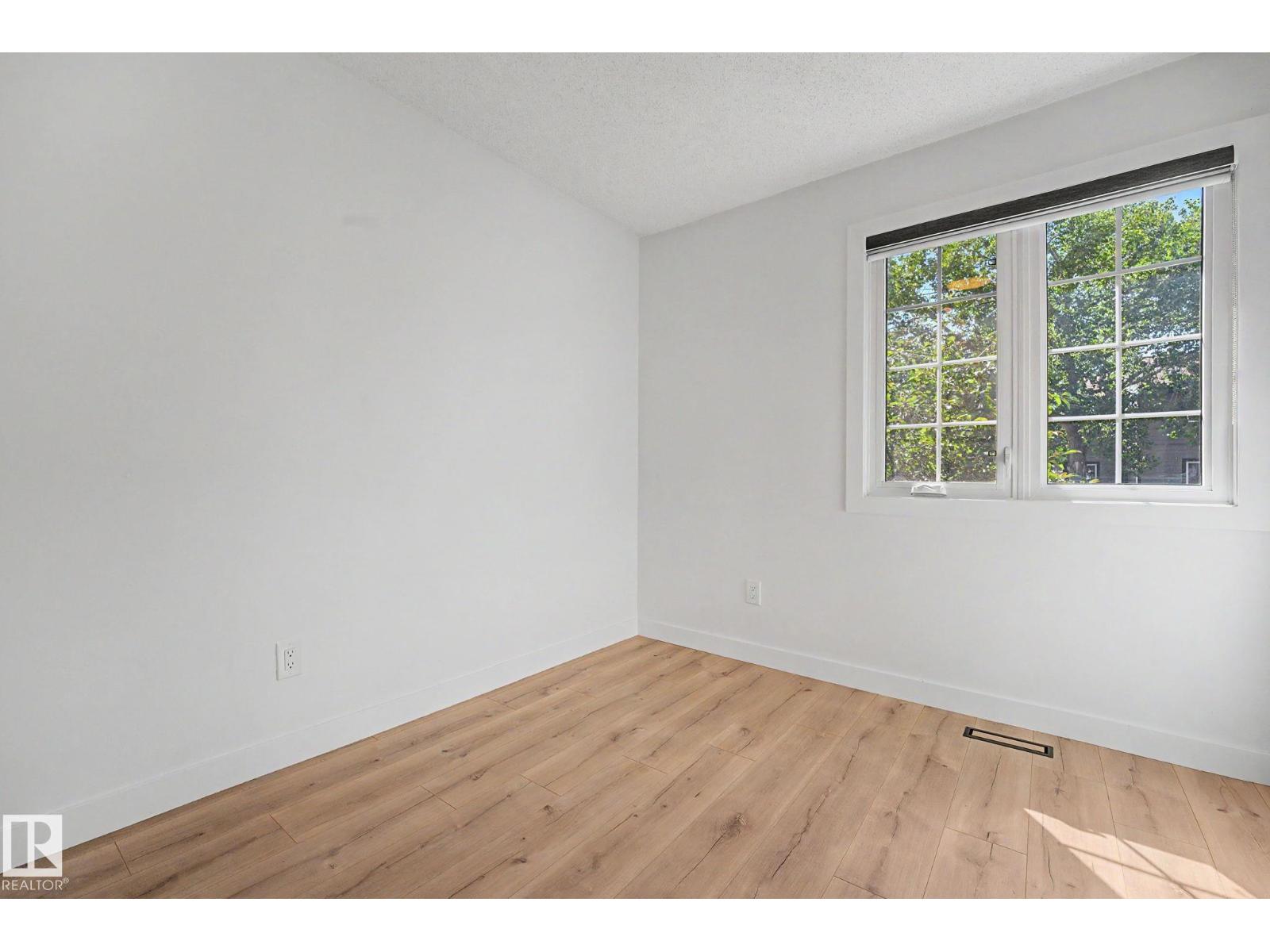 17084 67 AV NW - 15