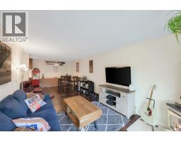206 2022 Foul Bay Rd, Victoria, BC V8R5A9 Photo 15