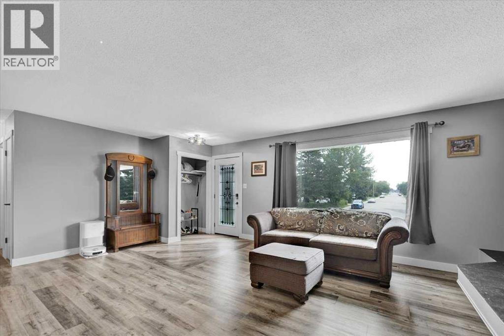 125 13 Avenue - 13
