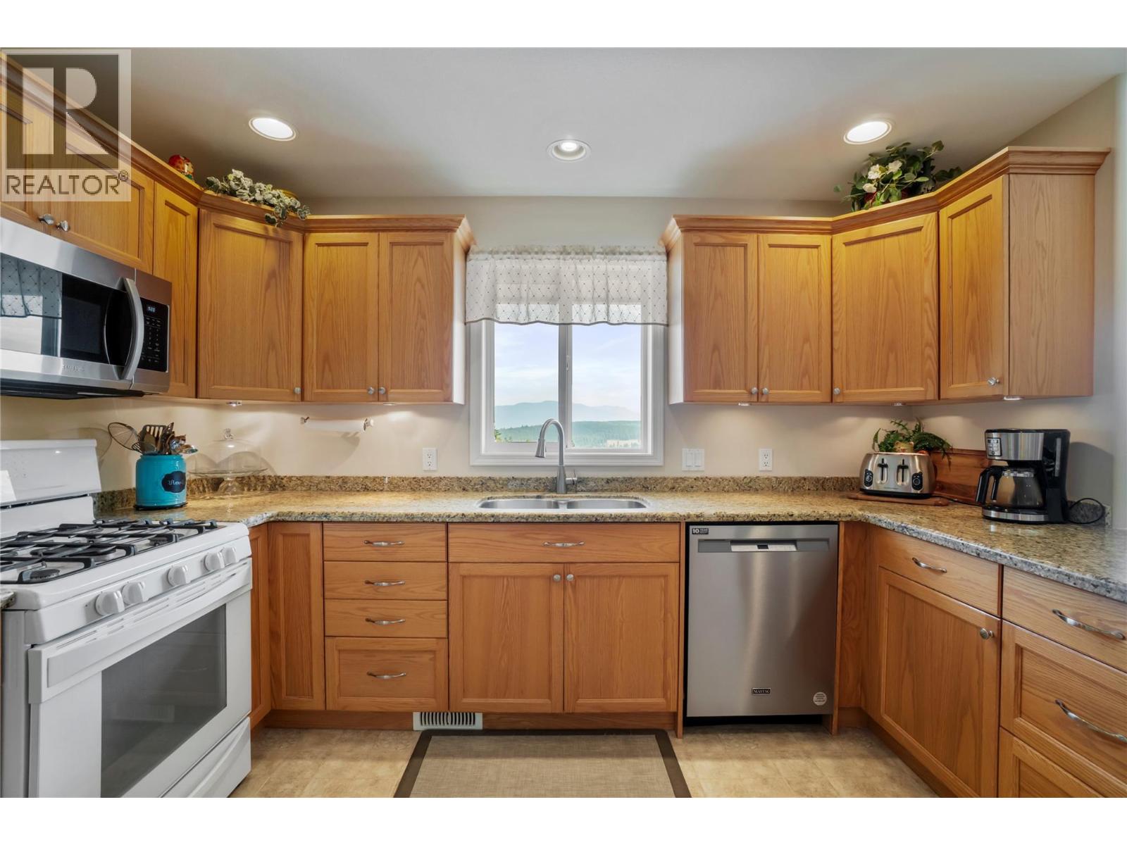 1406 Huckleberry Drive - 9