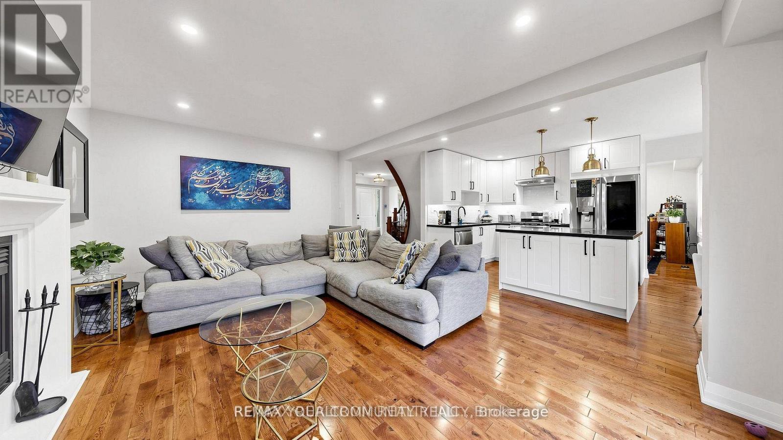 48 BEATTY CRESCENT - 11