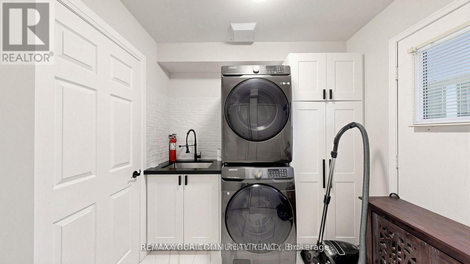 48 BEATTY CRESCENT - 26