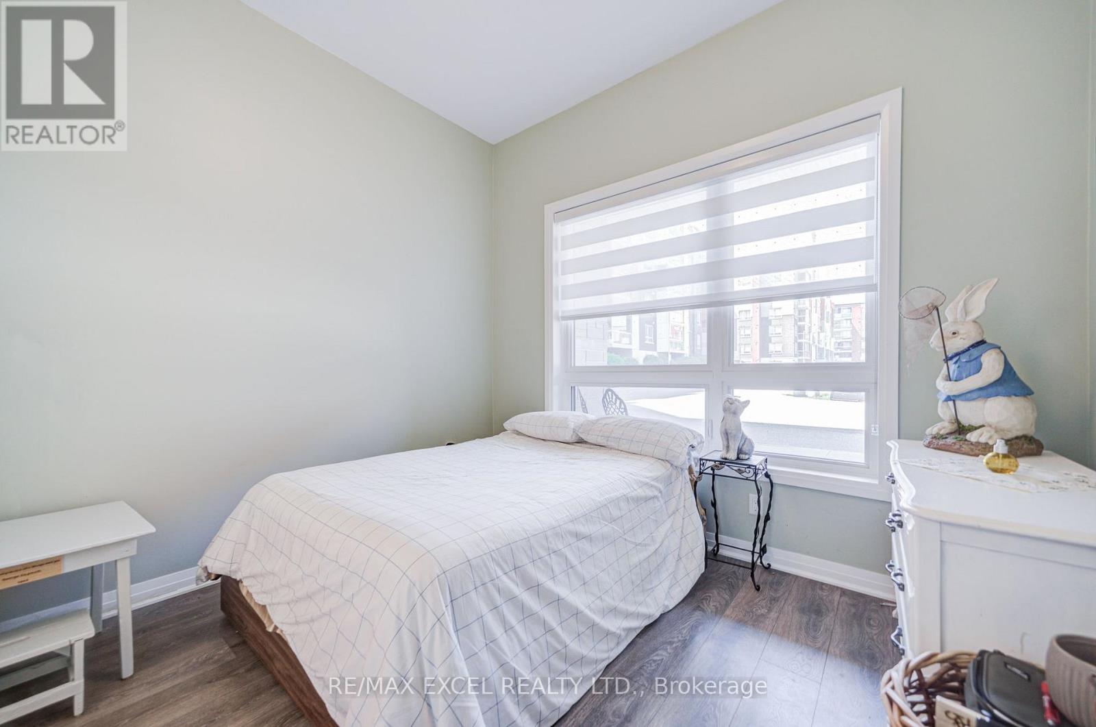 #103 2 ADAM SELLERS STREET - Image 25