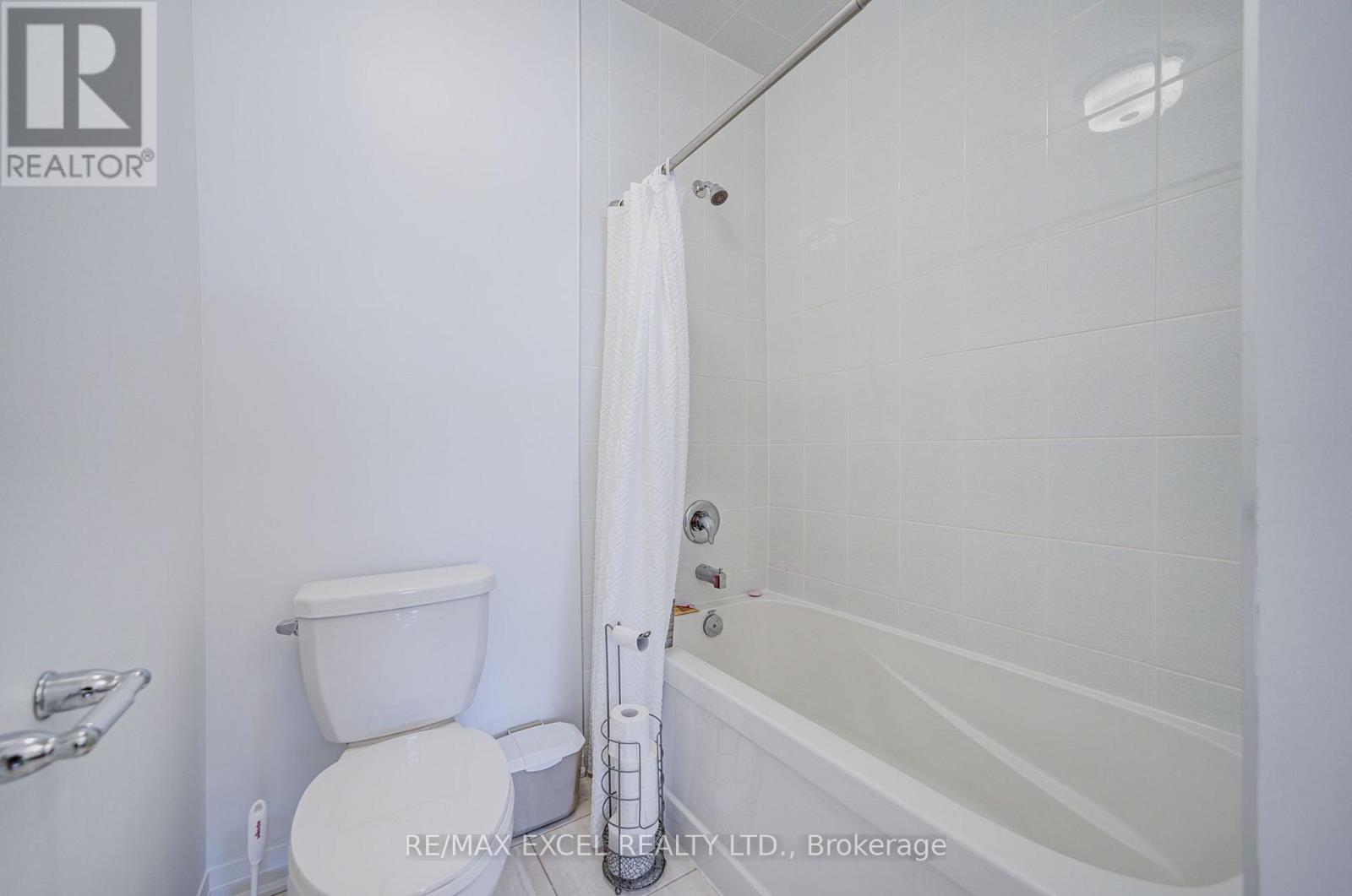 #103 2 ADAM SELLERS STREET - Image 30