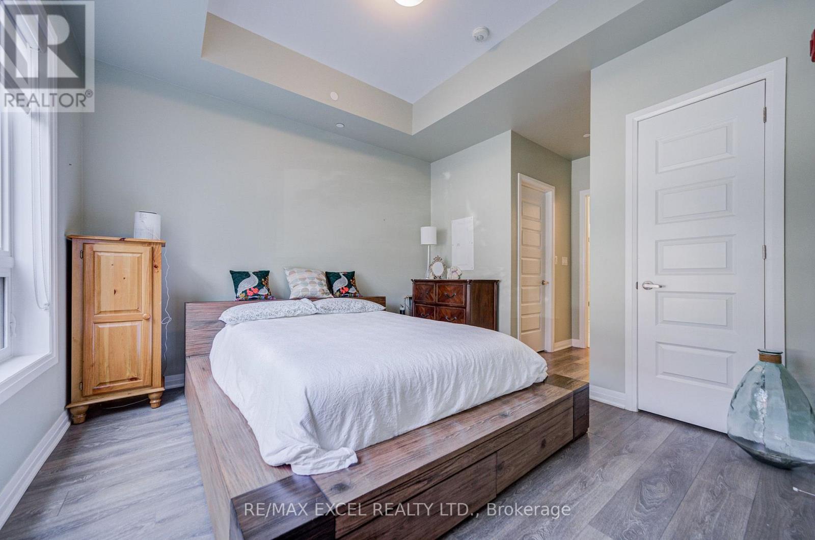 #103 2 ADAM SELLERS STREET - Image 32