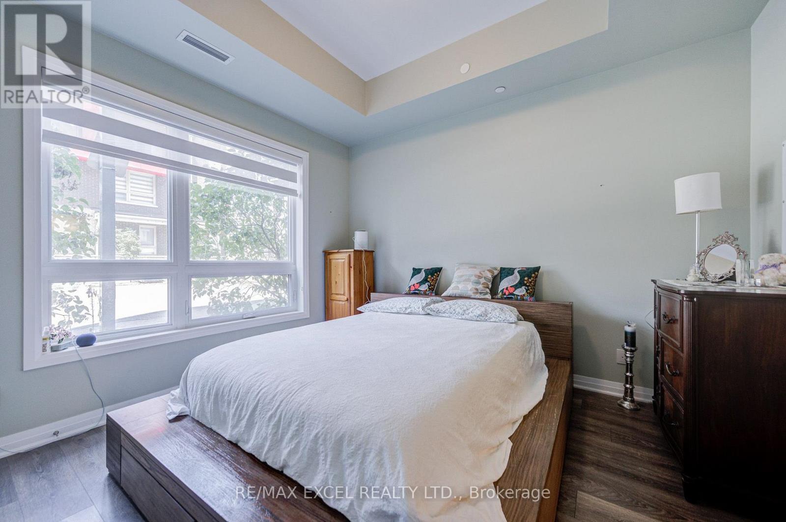 #103 2 ADAM SELLERS STREET - Image 34