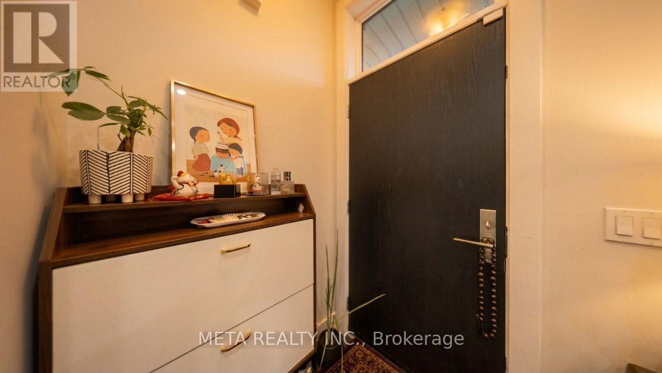#L144 9560 ISLINGTON AVENUE - 21