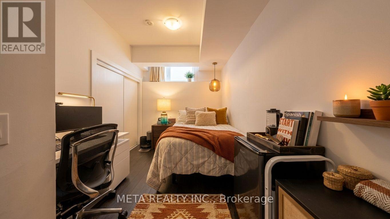 #L144 9560 ISLINGTON AVENUE - 23