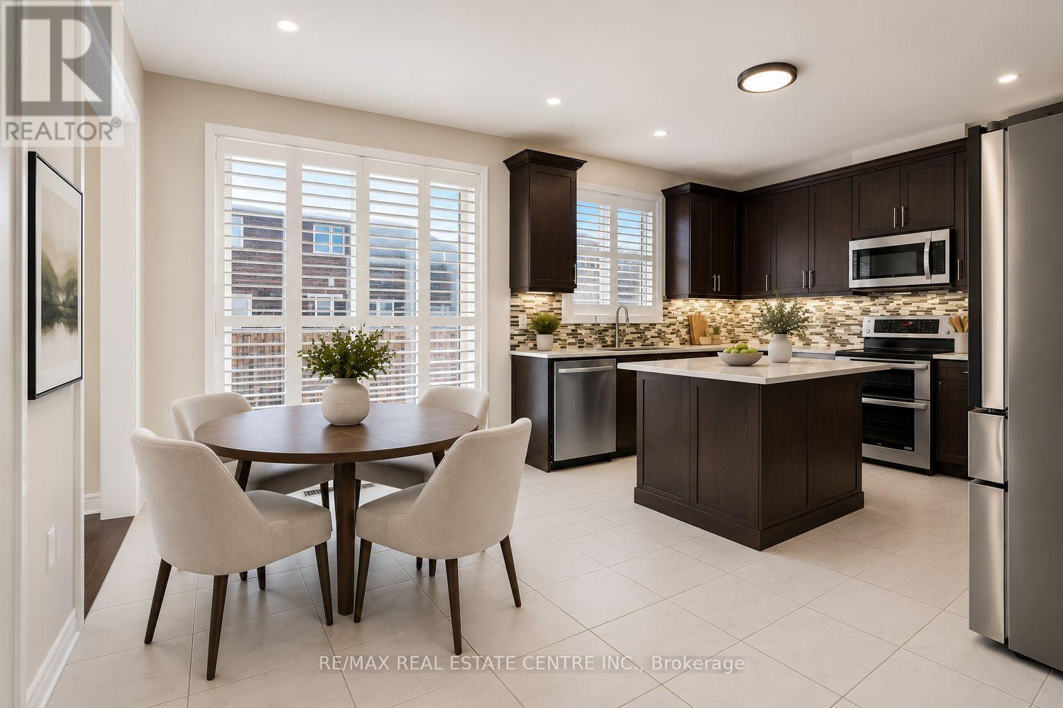 37 ZANETTA CRESCENT - 5