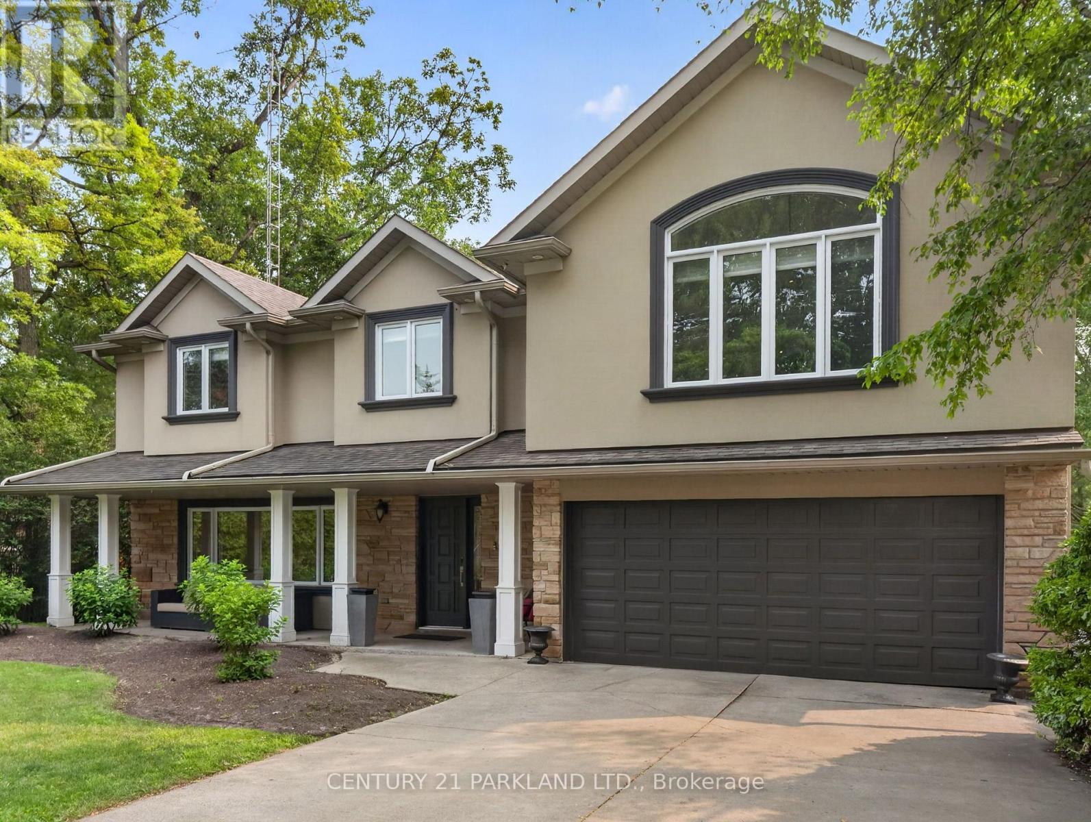 1302 HILLVIEW CRESCENT - 1