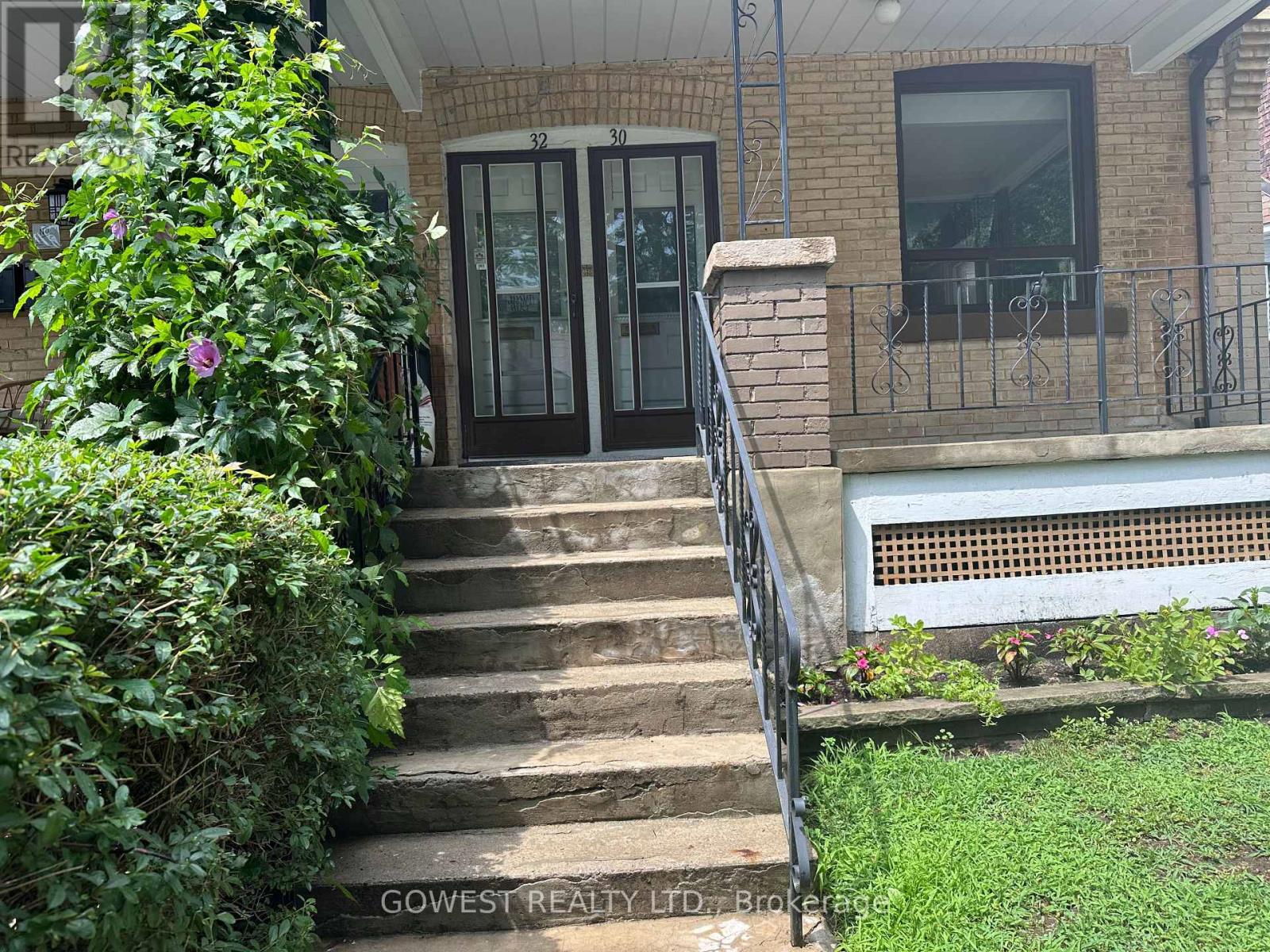 30 GRENADIER ROAD - 2