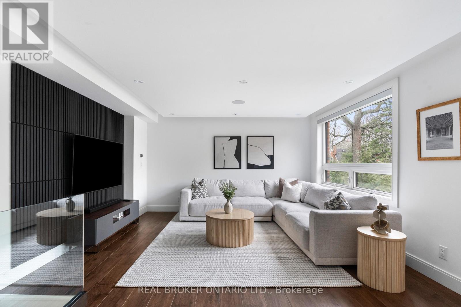 17 OLD OAK ROAD - 14