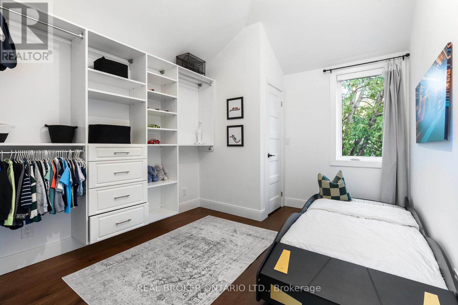 17 OLD OAK ROAD - 19