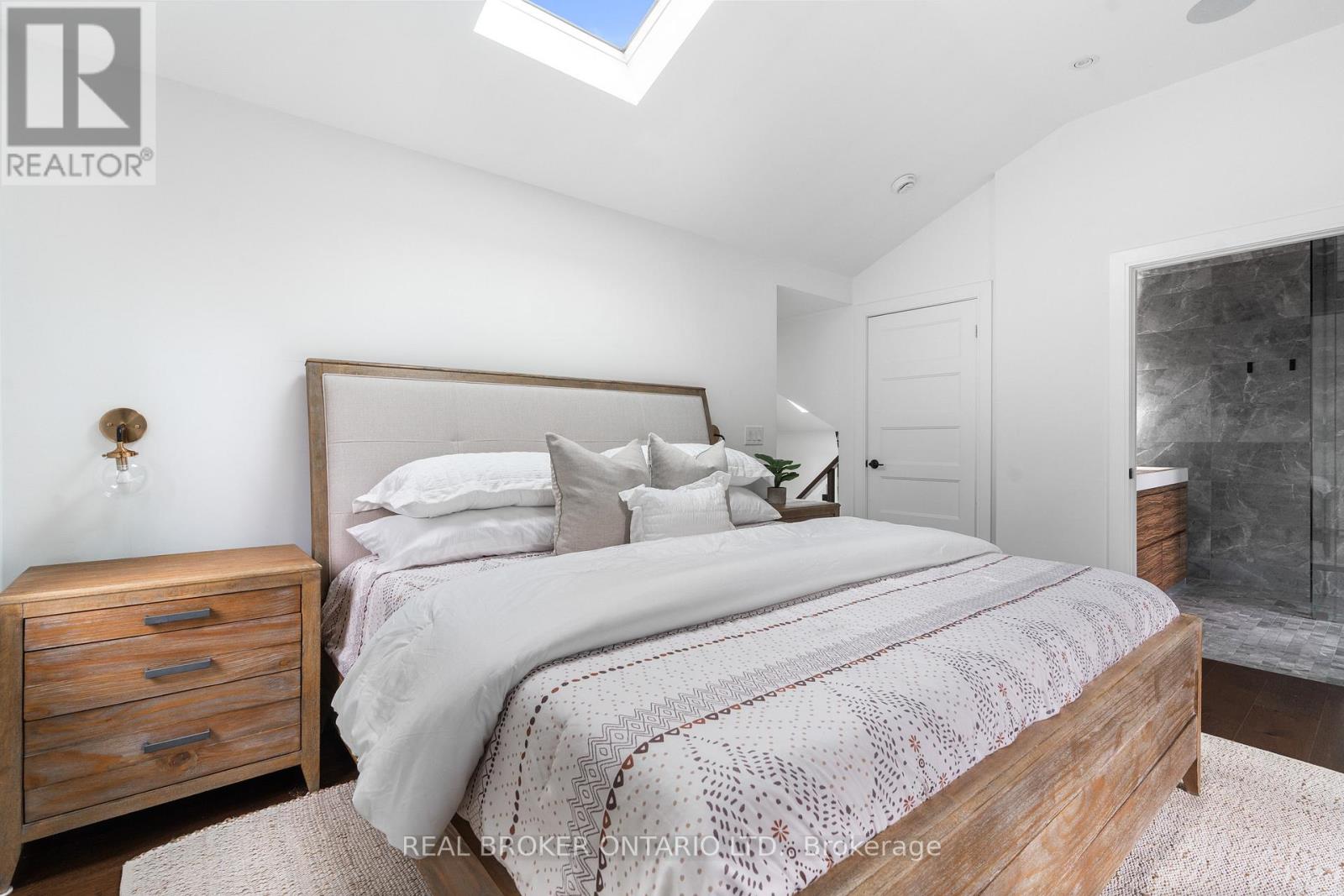17 OLD OAK ROAD - 22