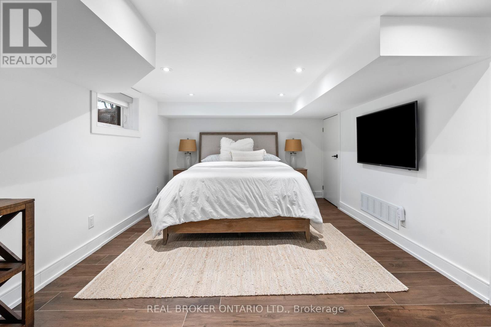 17 OLD OAK ROAD - 27