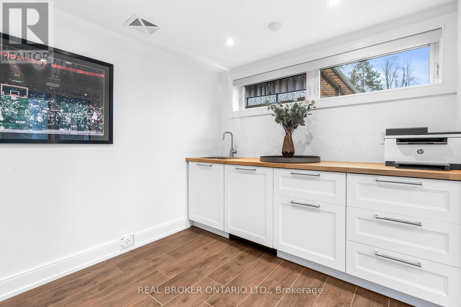 17 OLD OAK ROAD - 32