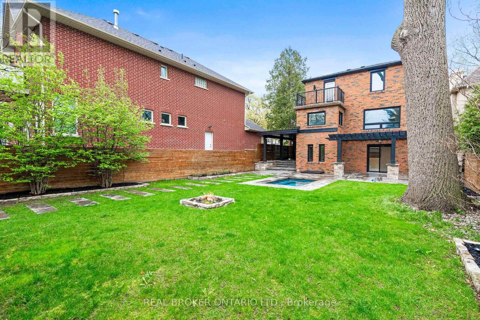 17 OLD OAK ROAD - 36