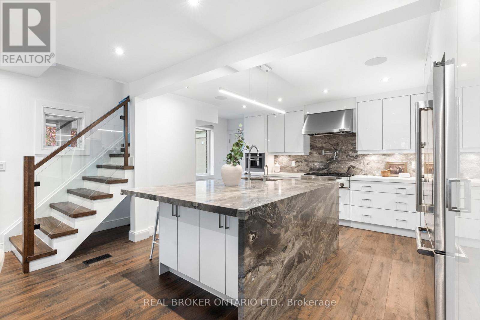 17 OLD OAK ROAD - 4