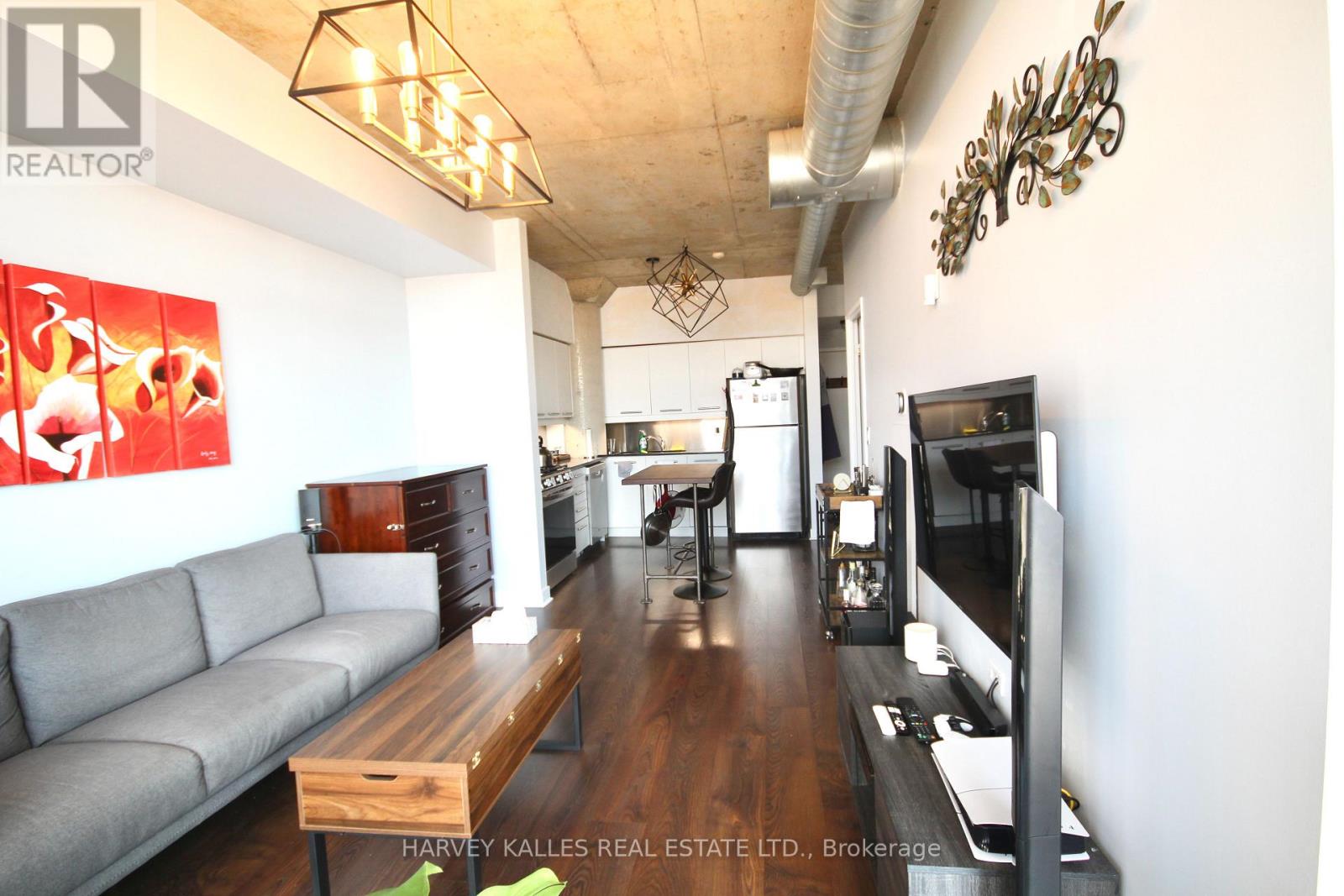 #403 1375 DUPONT STREET - 3