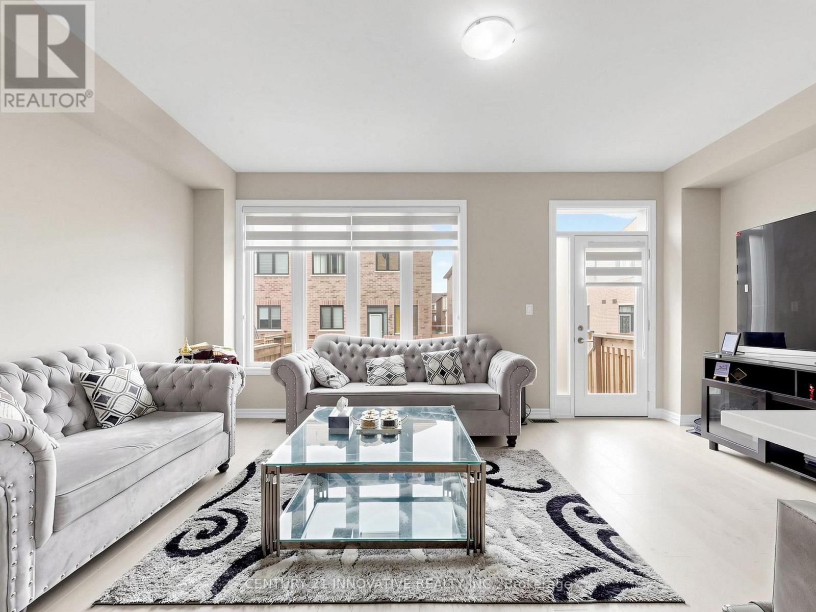 575 BOYD LANE - 3